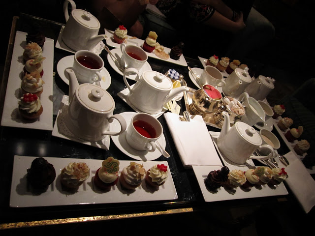 CUPCAKE TEA AT RITZ-CARLTON NYC CUPCAKE TEA AT RITZ-CARLTON NYC