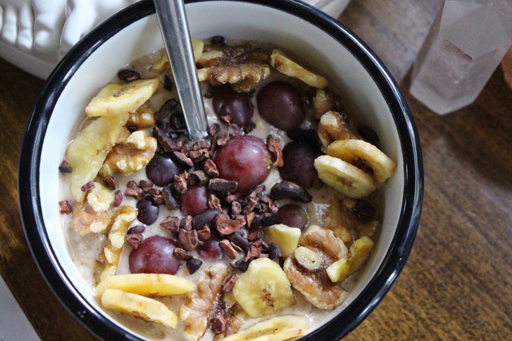 chia pudding breakfast bowl