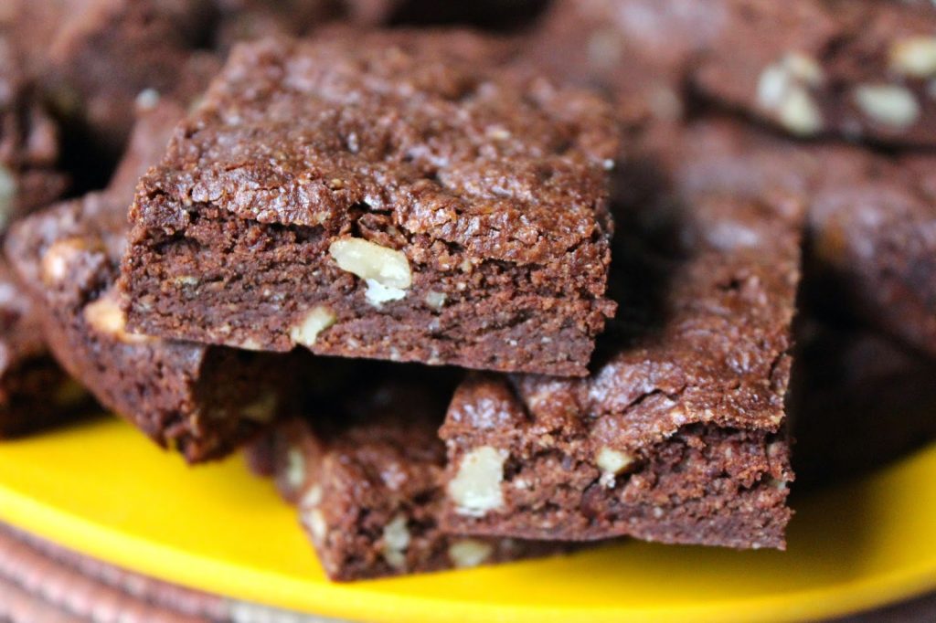 AMAZING VEGAN BROWNIES AMAZING VEGAN BROWNIES
