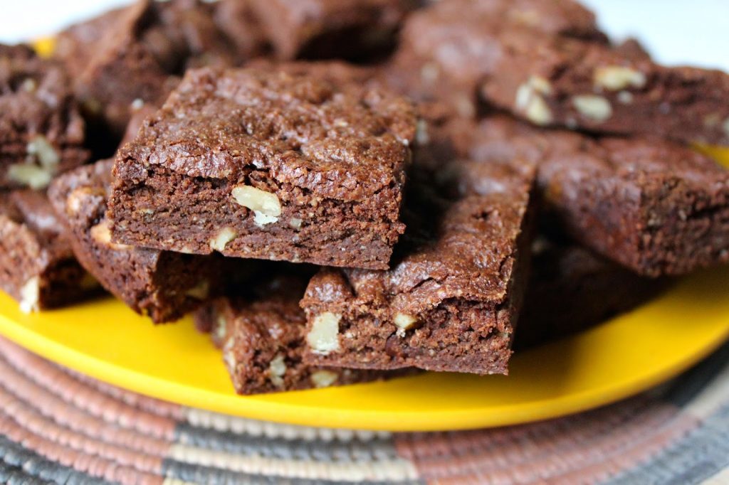 AMAZING VEGAN BROWNIES AMAZING VEGAN BROWNIES