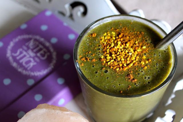 green smoothie with bee pollen vihersmoothie siitepoly