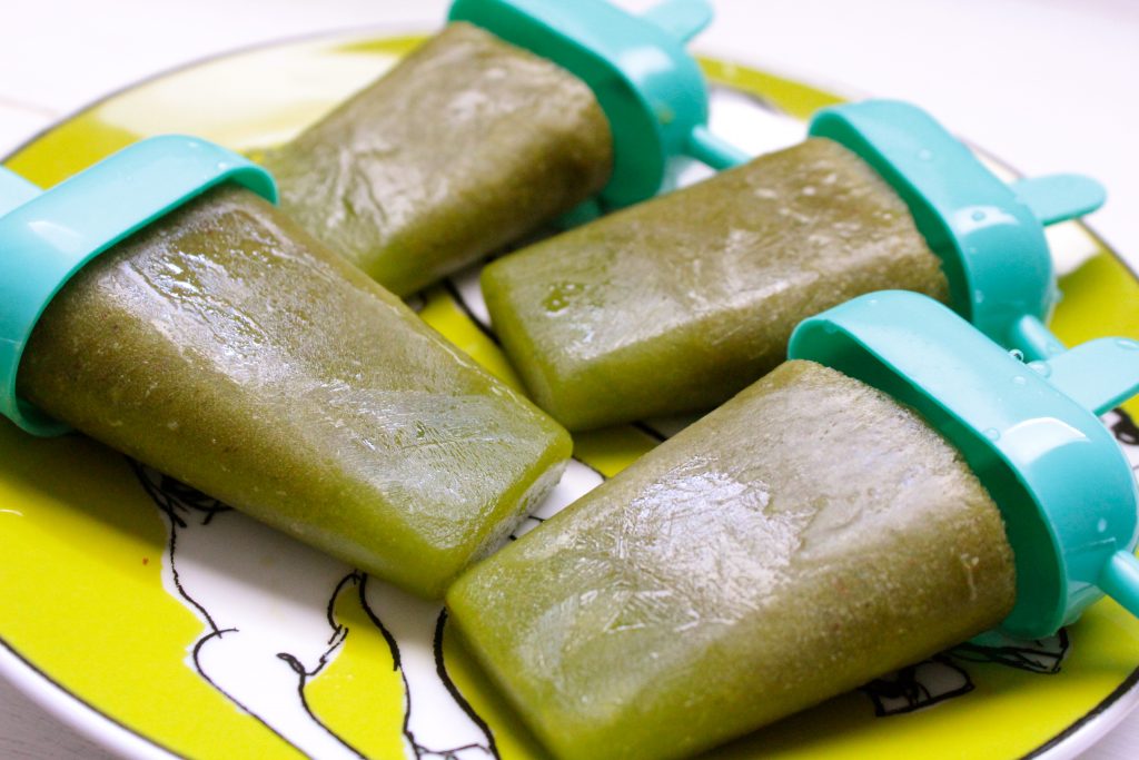 green smoothie popsicles